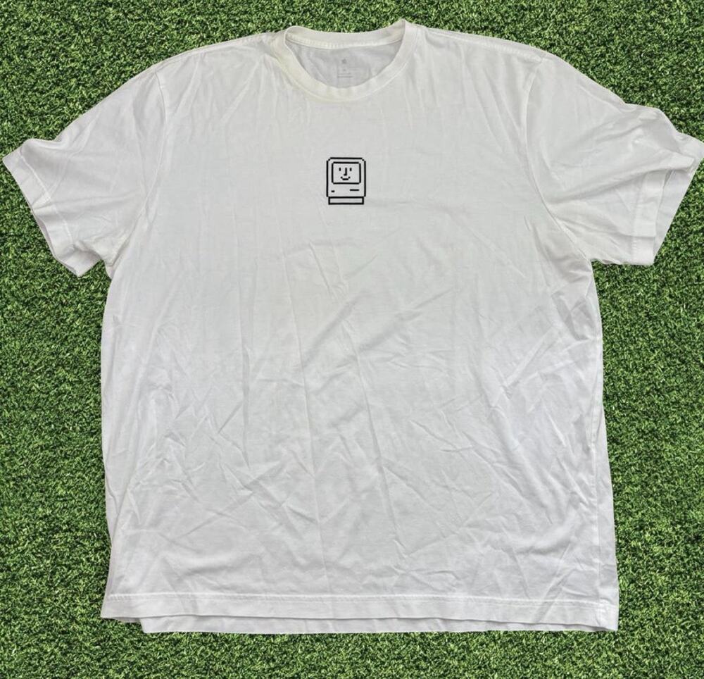 Apple Inc Macintosh White Graphic T-Shirt 👕 Size Small Men